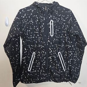 Under Armour Women's Black UA Qualifier Woven Semi Fitted Jacket 1239396 Small